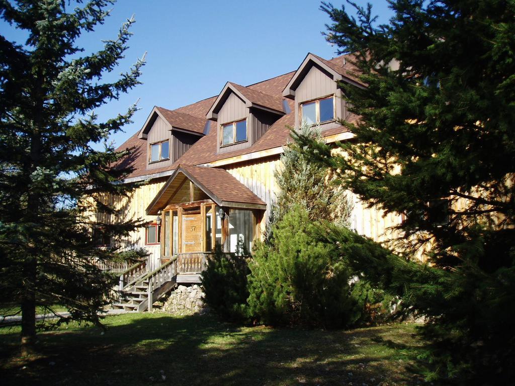 La Grange Country Inn Wakefield Extérieur photo