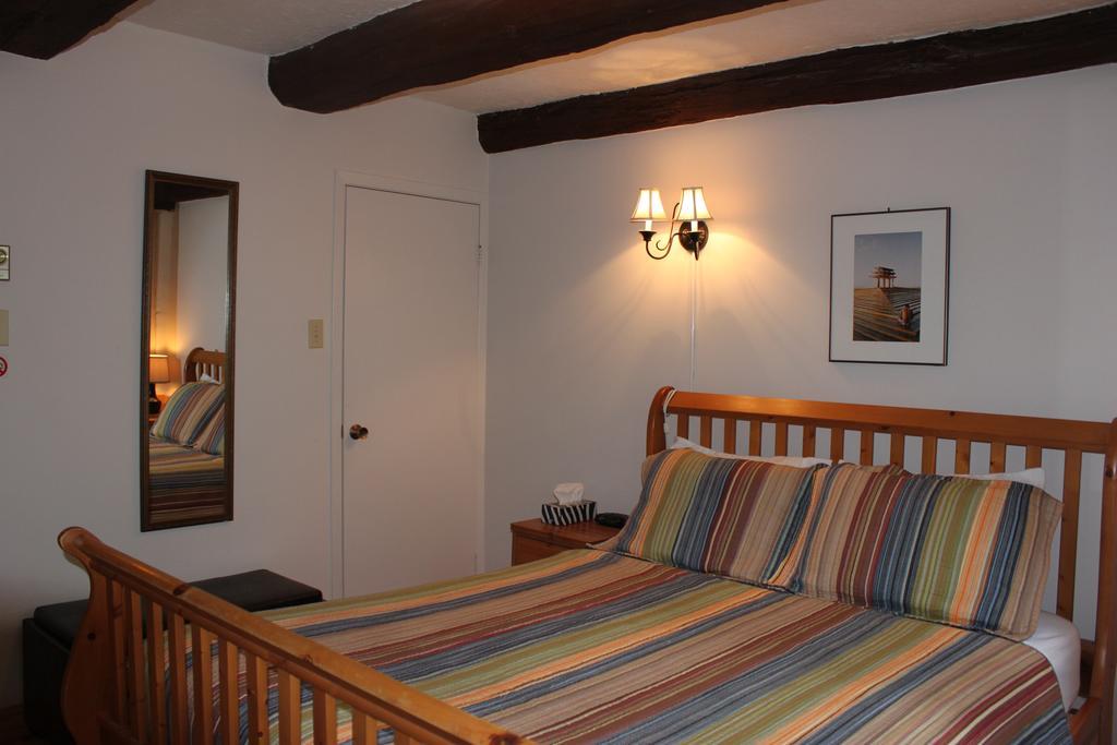 La Grange Country Inn Wakefield Extérieur photo