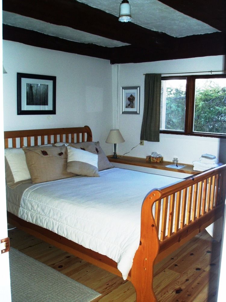 La Grange Country Inn Wakefield Extérieur photo